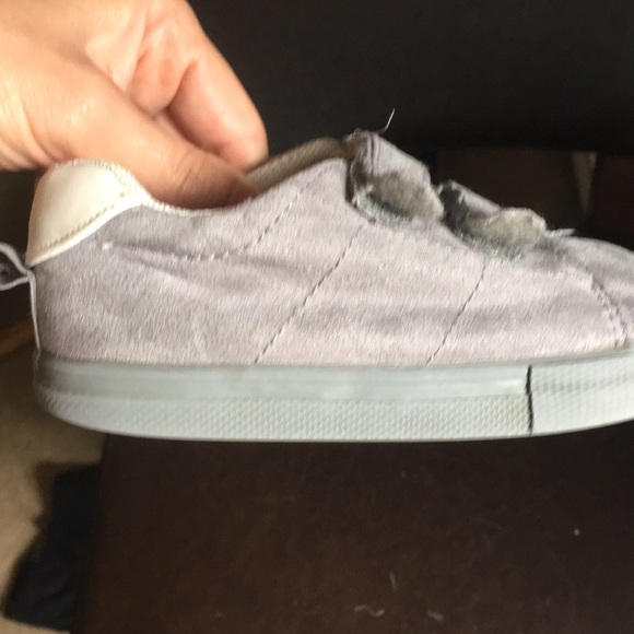 Sneaker - Picture 2 of 4